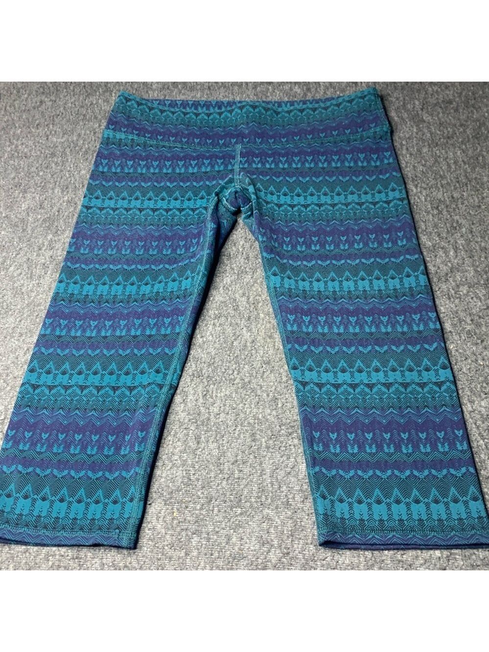 Alo Cropped Leggings Size Small